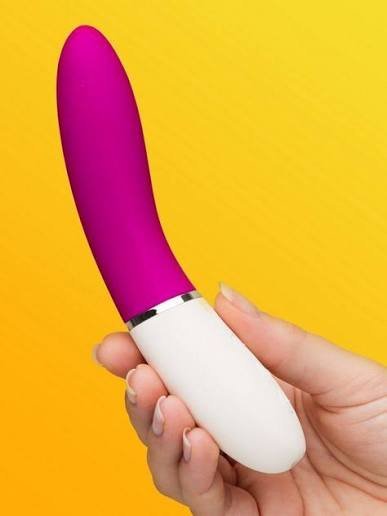 LELO LIV 3 Rechargeable Personal Massager - Image 2