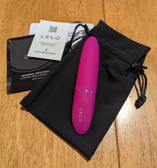 LELO MIA 3 Rechargeable Personal Massager - Image 3