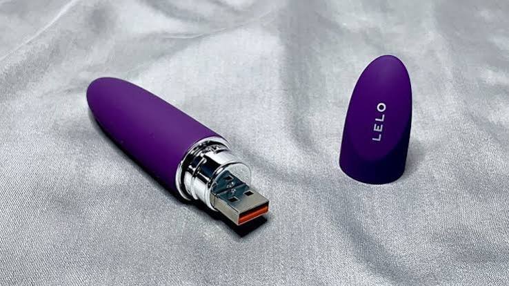 LELO MIA 3 Rechargeable Personal Massager - Image 5